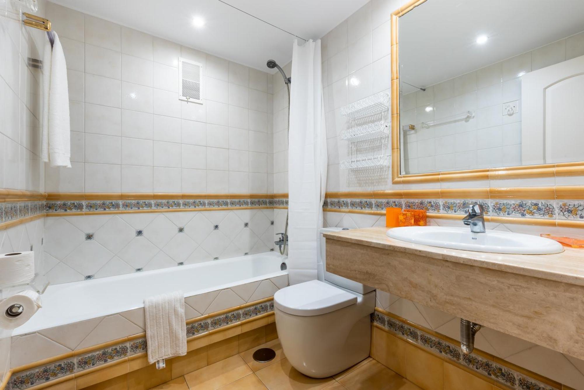 Alcazaba Beach Apartment Estepona Kültér fotó