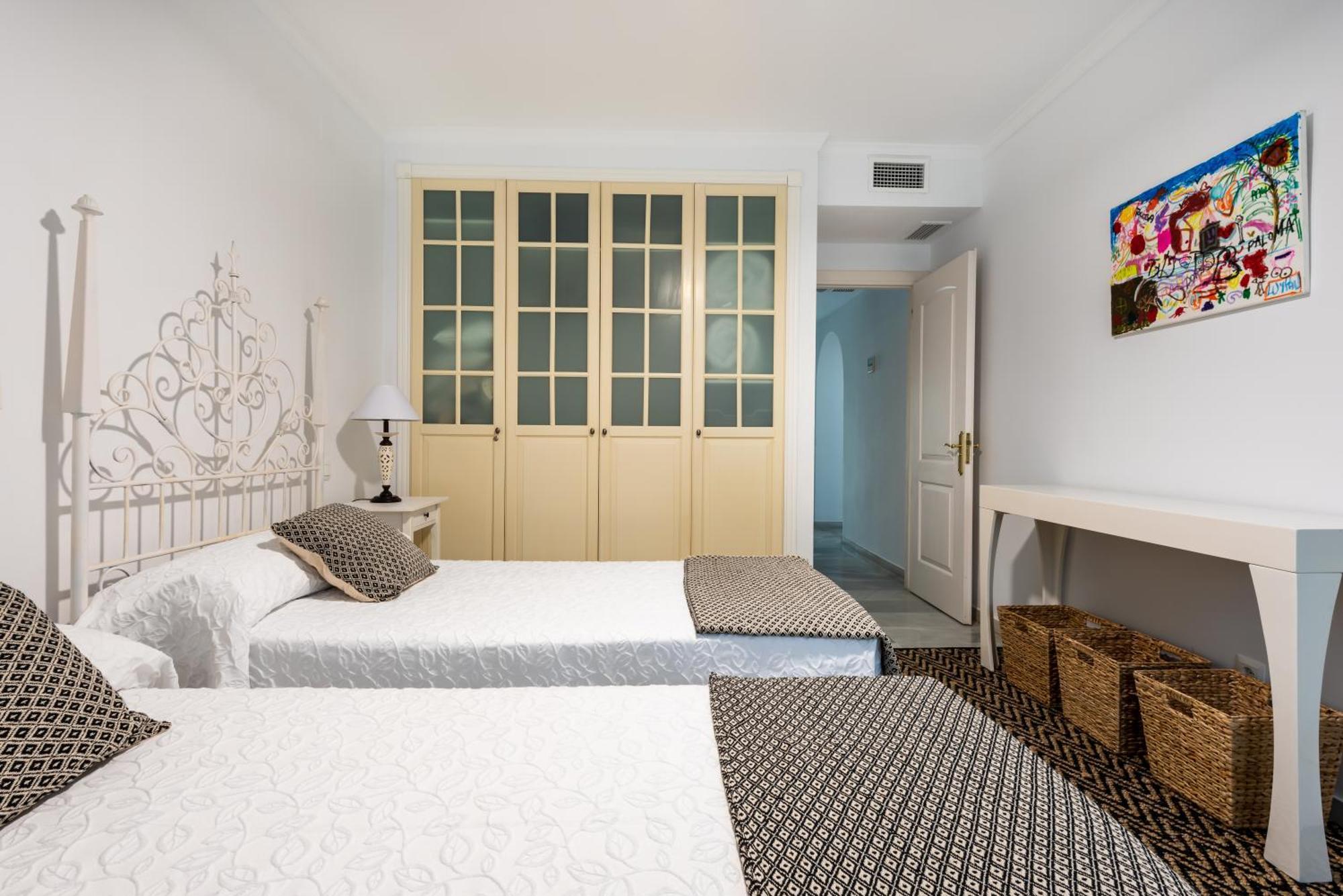 Alcazaba Beach Apartment Estepona Kültér fotó