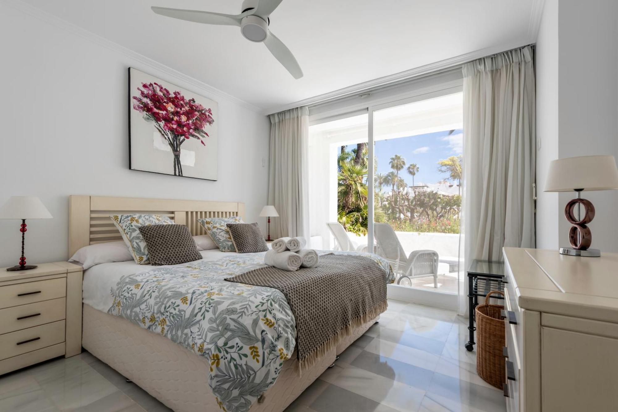 Alcazaba Beach Apartment Estepona Kültér fotó